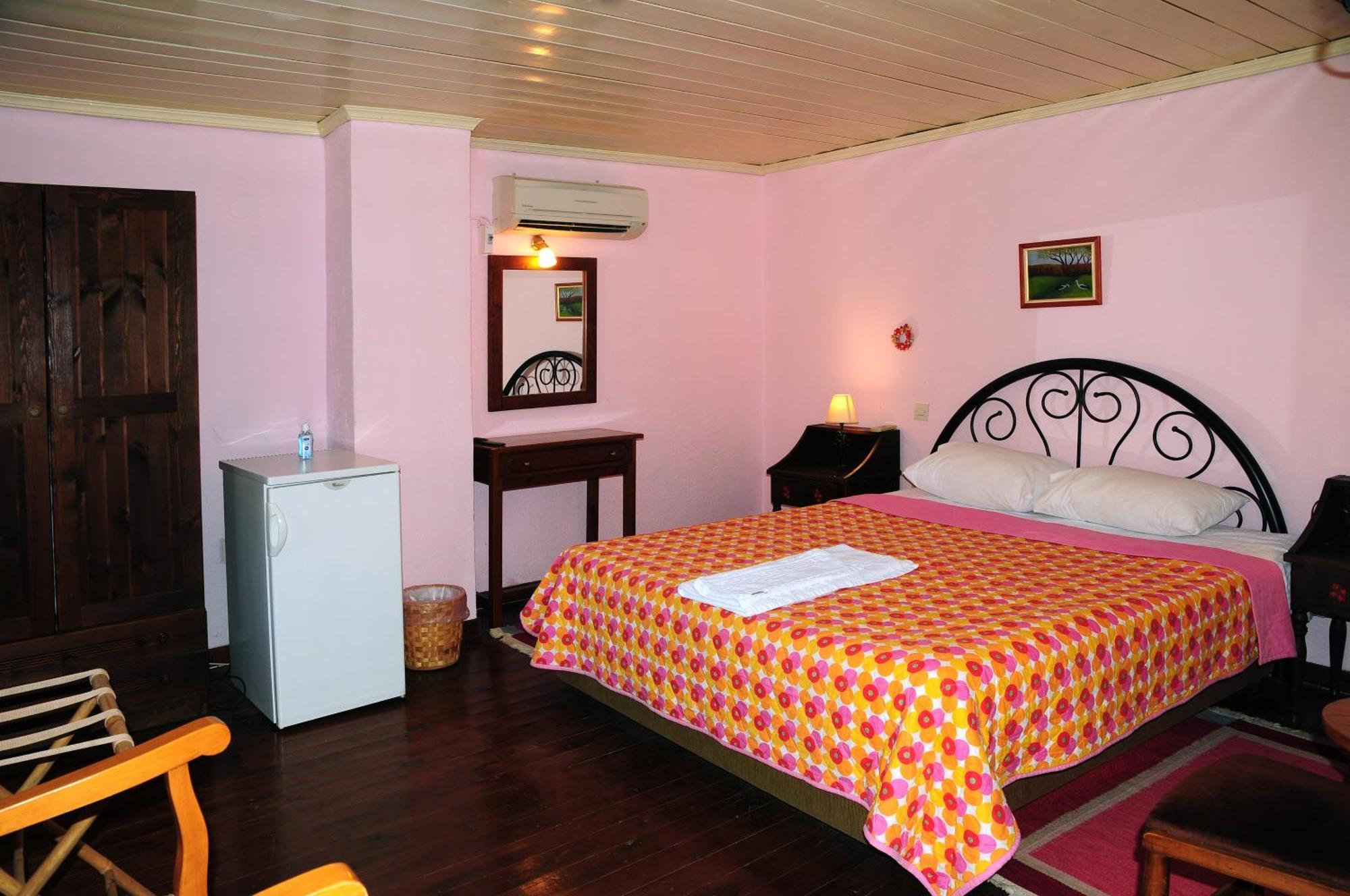 Hotel Archontiko Parisis Lafkos Esterno foto