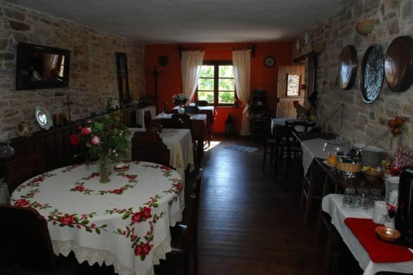 Hotel Archontiko Parisis Lafkos Esterno foto