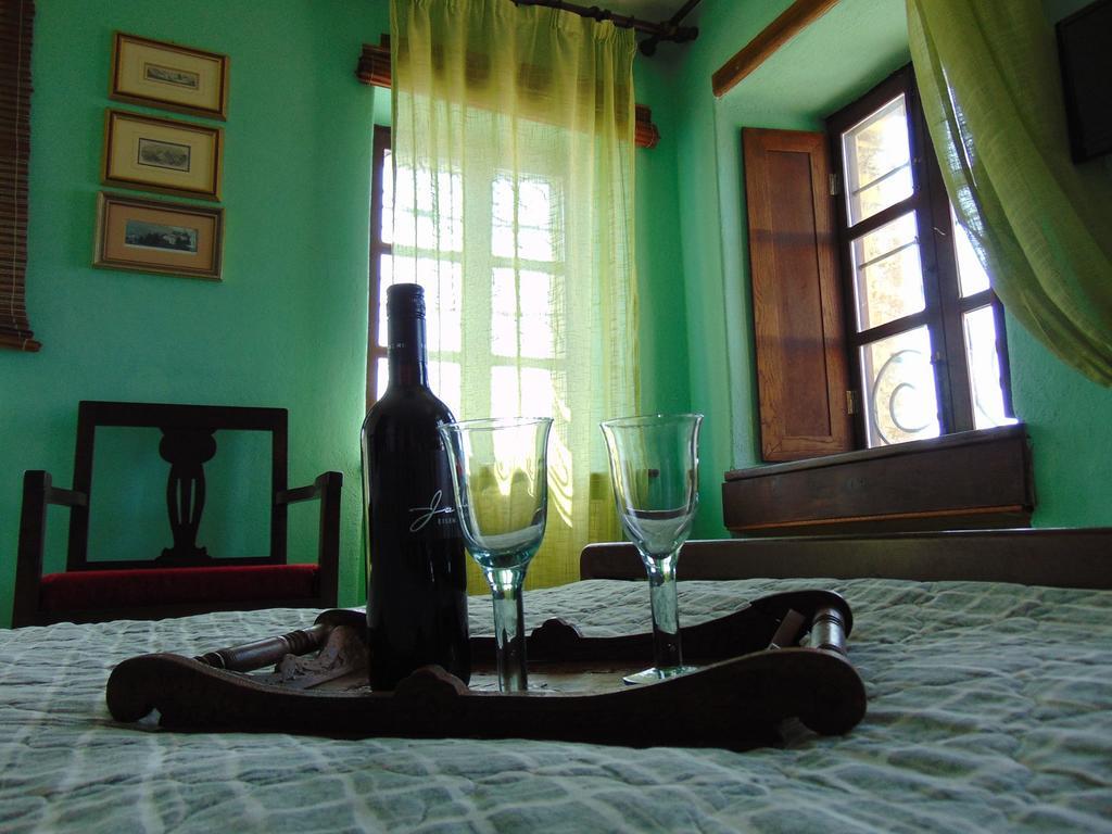 Hotel Archontiko Parisis Lafkos Esterno foto