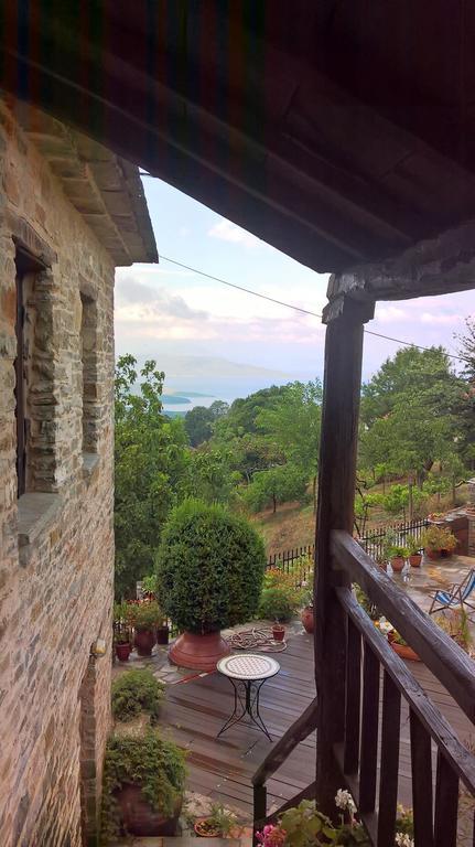 Hotel Archontiko Parisis Lafkos Esterno foto