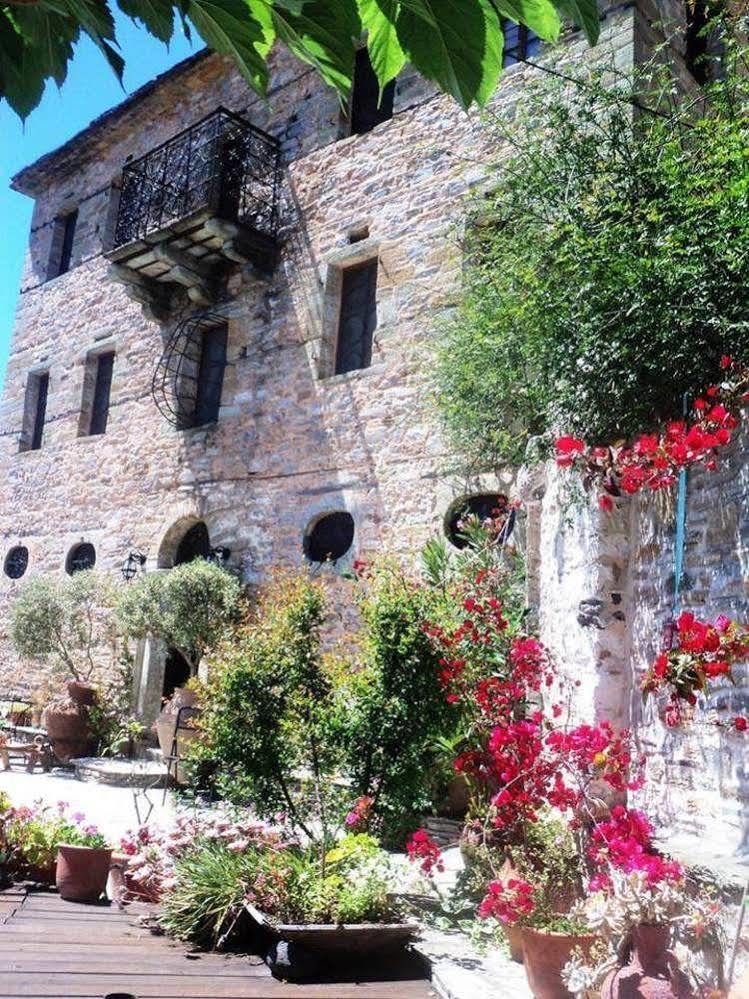 Hotel Archontiko Parisis Lafkos Esterno foto