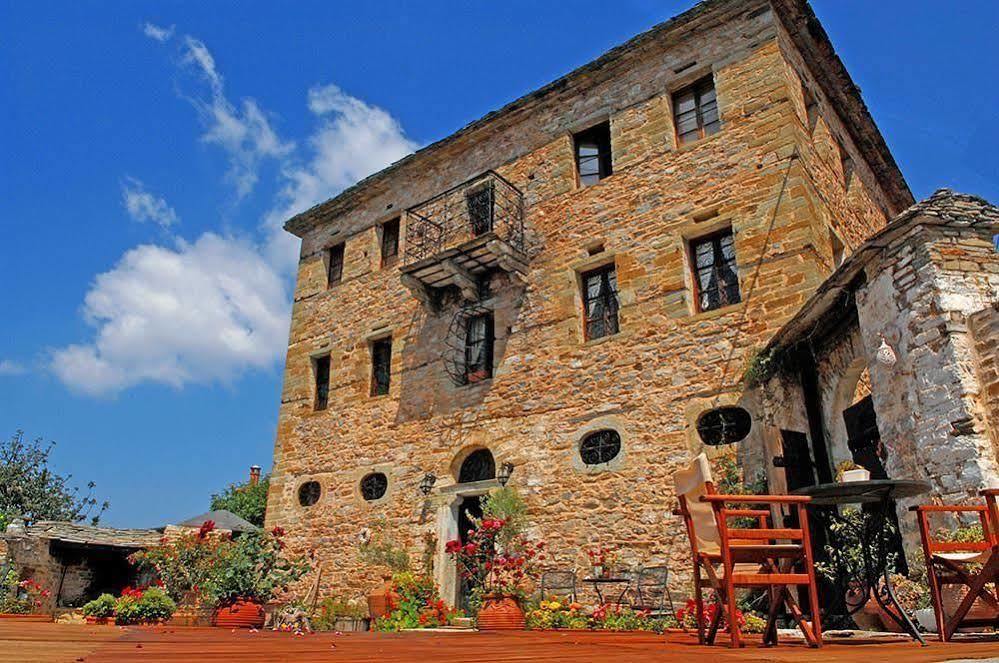 Hotel Archontiko Parisis Lafkos Esterno foto
