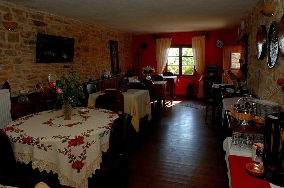 Hotel Archontiko Parisis Lafkos Esterno foto