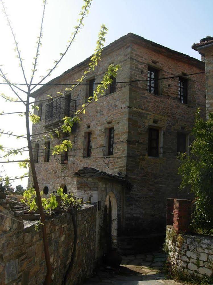 Hotel Archontiko Parisis Lafkos Esterno foto