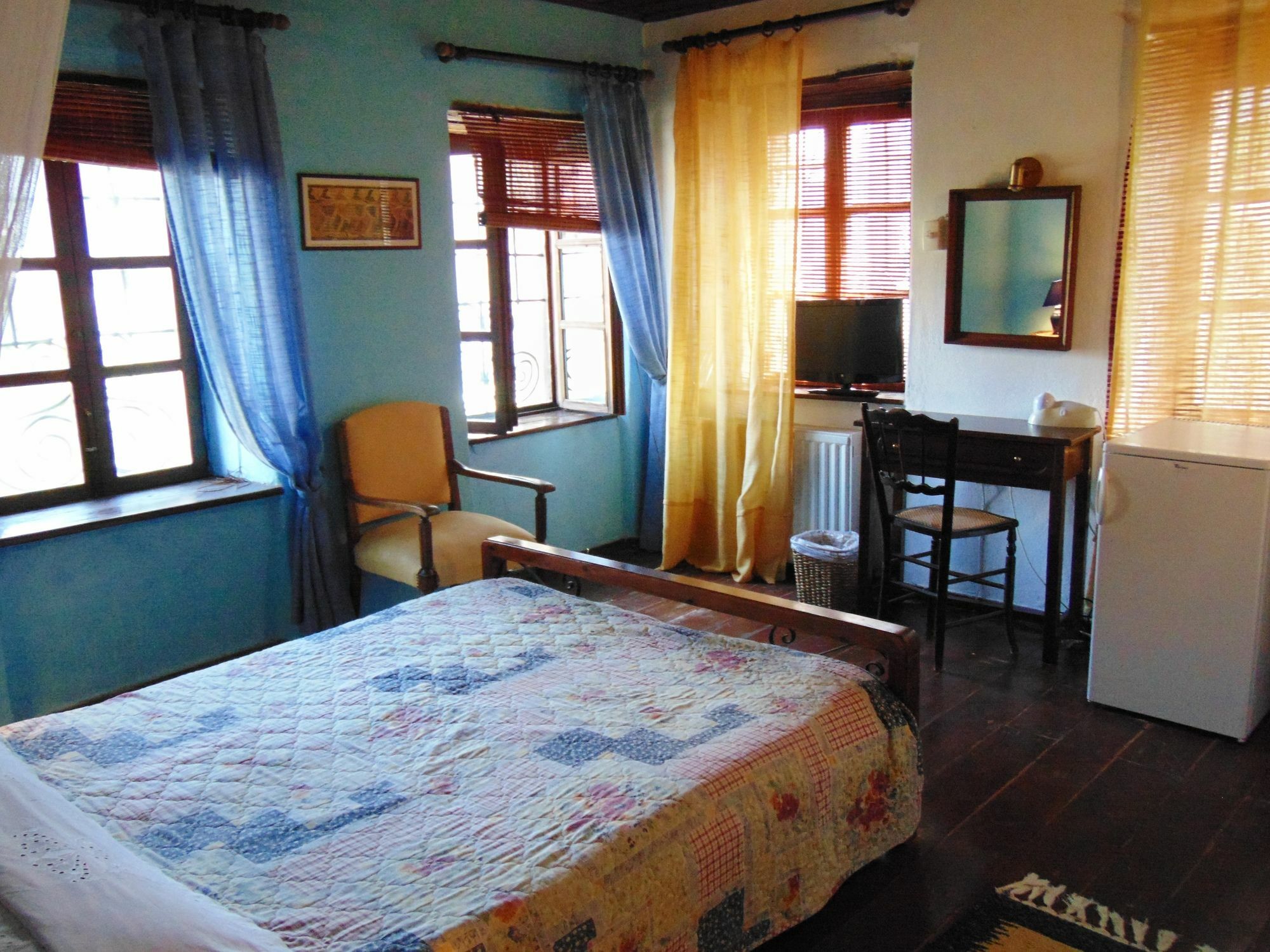 Hotel Archontiko Parisis Lafkos Esterno foto